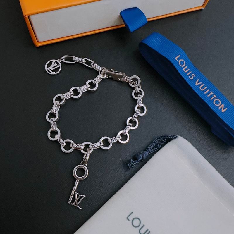 LV Bracelet 03lyr309